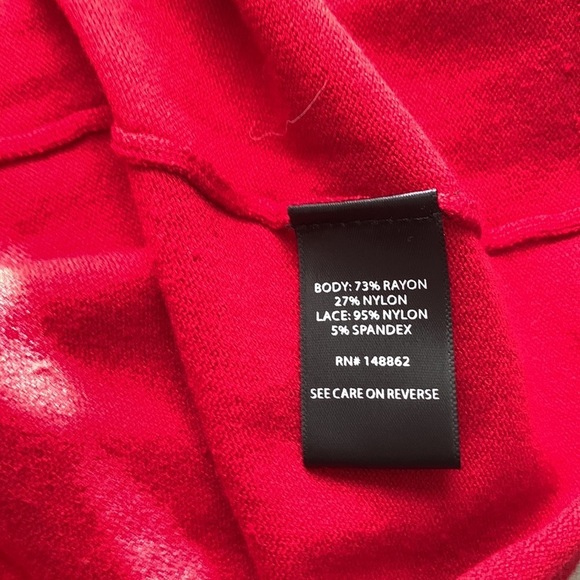 Torrid Pinup Red with Black Lace sweater size 1x - Picture 5 of 7